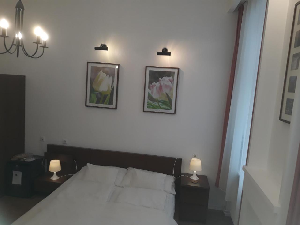 Connection Guesthouse Budapeşte Dış mekan fotoğraf
