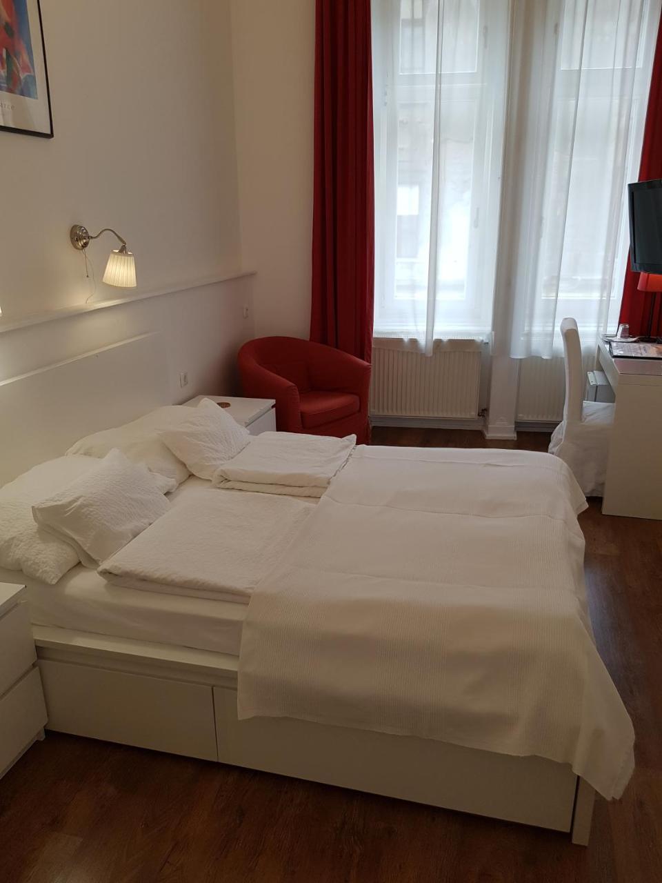 Connection Guesthouse Budapeşte Dış mekan fotoğraf