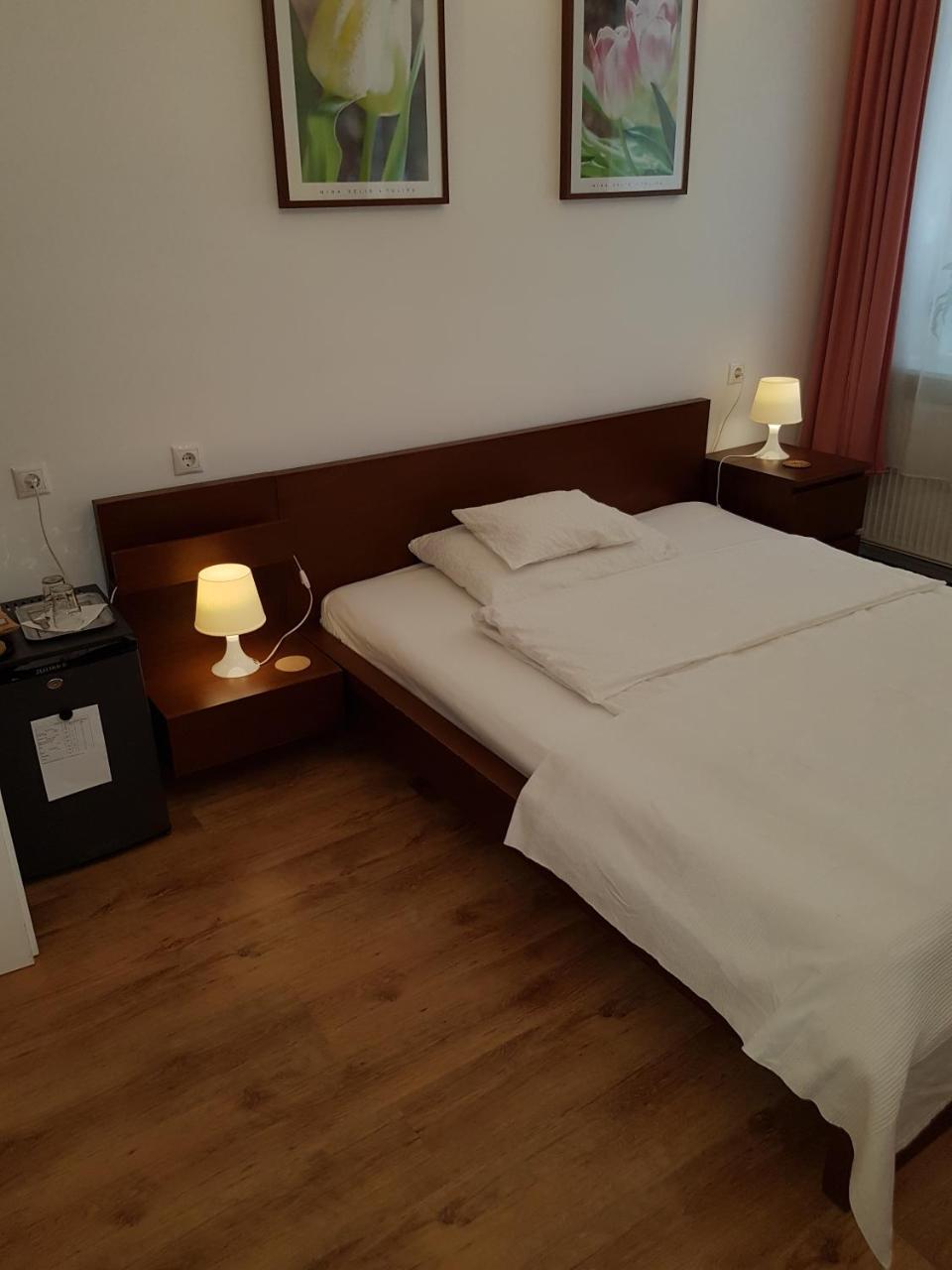 Connection Guesthouse Budapeşte Dış mekan fotoğraf