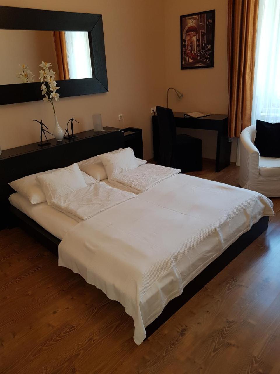 Connection Guesthouse Budapeşte Dış mekan fotoğraf